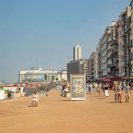 Lägenhet Stylish With Terrace In Bredene