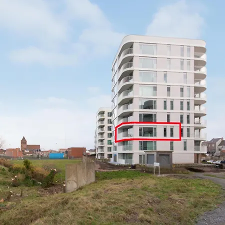 Stylish With Terrace In Bredene Apartamento *