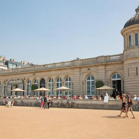 Stylish With Terrace In Bredene Apartamento Ostende